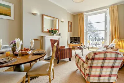 Image de 2 Bed in Tenby (oc-fb163)