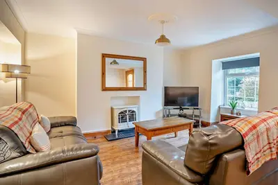Image de 4 Bed in Tenby (oc-fb165)