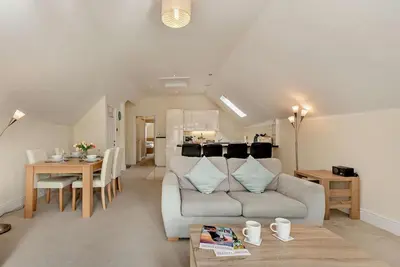 Image de 2 Bed in Tenby (oc-fb170)