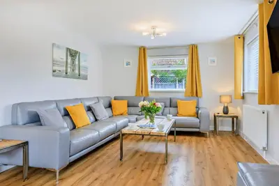 Image de 5 Bed in Bridport (oc-83584)