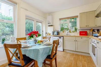 Image de 2 Bed in Ventnor (oc-86509)