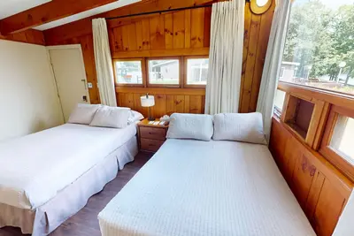 Image de Lovely 1-bedroom hotel room in tranquil Hamilton - #303 Mohawk