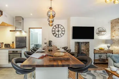 Image de 4 Bed in Hastings (oc-85916)