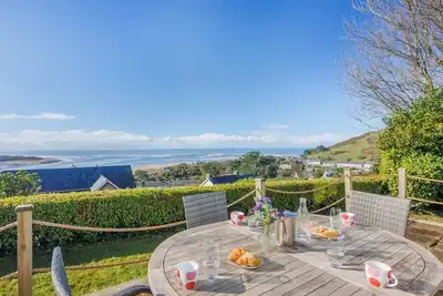 Image de 4 Bed in Aberdyfi (oc-dy013)