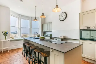 Image de 5 Bed in Margate (oc-86551)