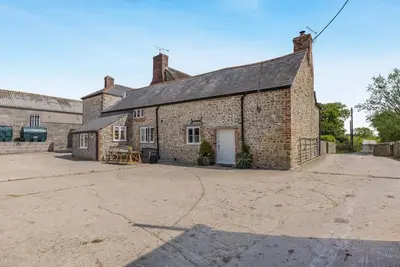 Image de 4 Bed in Bridport (oc-89005)