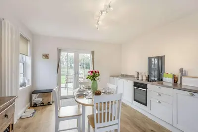 Image de 2 Bed in Ayr- (oc-90039)