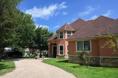 Image de Spacious 5-bedroom house in marvelous Mansfield with Ac