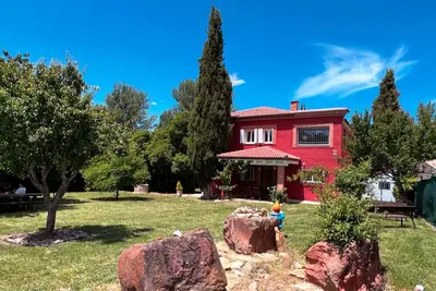Image de Casa Roja Sigüenza, a special retreat.