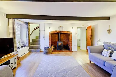 Image de 3 Bed in Holt (oc-90943)