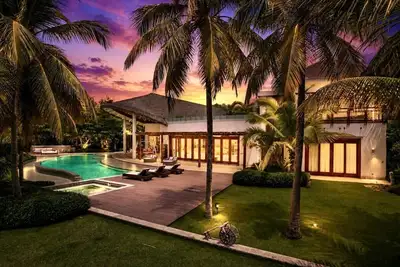 Image de Golf Founders 28 with 8 bedrooms and full staff