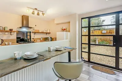 Image de 3 Bed in Freshwater (oc-92961)