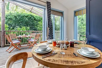 Image de 2 Bed in Truro (oc-93311)