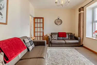 Image de 2 Bed in Tenby (oc-fb121)