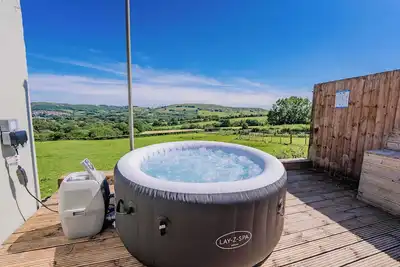 Image de Cottage Retreat w/Hot Tub & Countryside Views