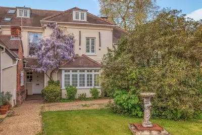 Image de 4 Bed in Lyndhurst (oc-nfl57)