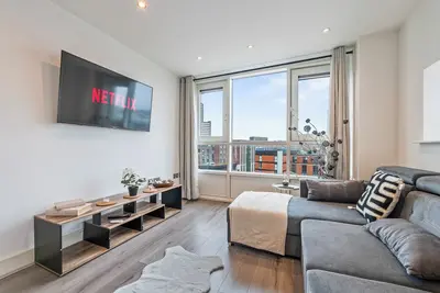 Image de Spacious Modern Apartment near the Centre and Motorpoint Arena