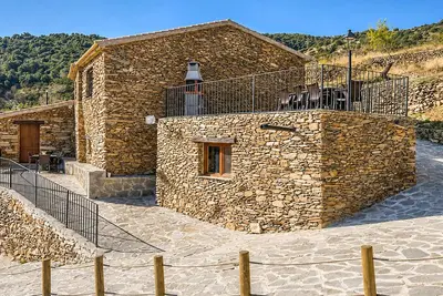 Image de Lovely home in Laroya with WiFi