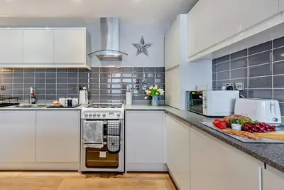 Image de 2 Bed in Tenby (oc-96472)