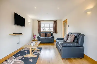 Image de 2 Bed in Bridport (oc-ambco)