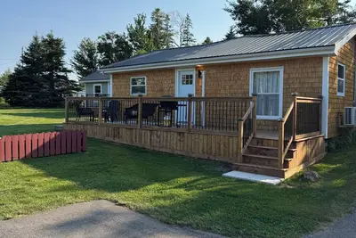 Image de Cavendish Vacation Cottage | Hot Tub |       Beaches Nearby.