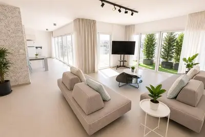 Image de Paoli Penthouse by Ezoria Villas