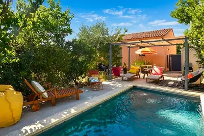 Image de Maison avec piscine privée