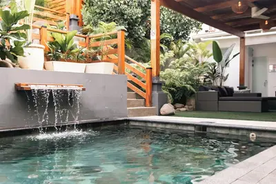Image de Blue Serenity - Entire Property in H Section, Playa Guiones - Sleeps 13