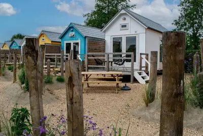 Image de Maison de plage près de la mer pour la famille