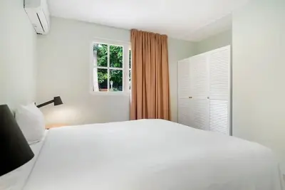Image de Experience Comfort & Serenity in This Villa - Ideal for Relaxation