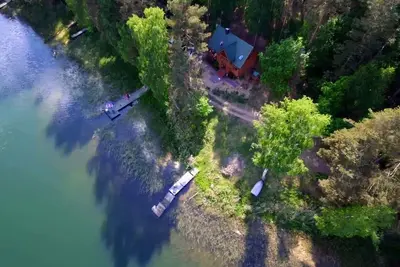 Image de Przystanek Jezioro - a house by the lake