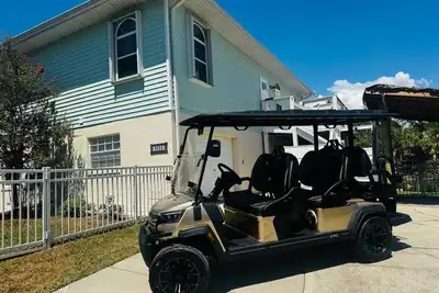 Image de Free Golf Cart • 3 Boat Slips • Pet Friendly!