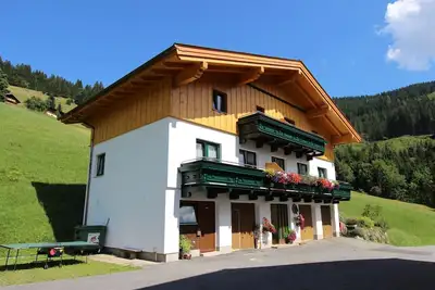 Image de Appartement cosy avec balcon près des pistes