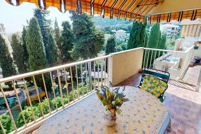 Image de Grand appartement calme avec parking privé