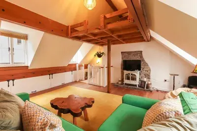 Image de Two Bedroom Flat on Christmas Steps
