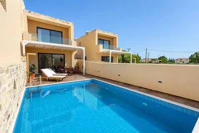 Image de Elmara - Beachside Lux Villa 2 with Private Pool