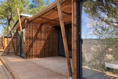 Image de Chalet « Premium Piscine Partagée » avec vue montagne, Wi-Fi et climatisation