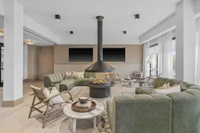 Image de Luxury Salem 2br Apartment | Pool • Gym • Parking