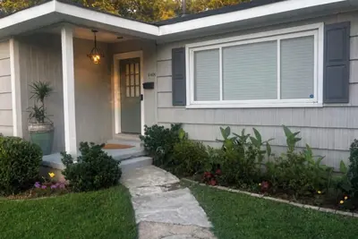Image de Beautiful Avondale Bungalow, Downtown Bham a 5 min drive, Uab & Airport 10 mins.