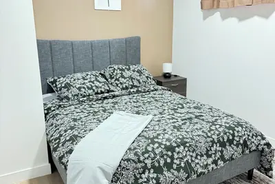 Image de Brand New 2br Clean & Family-Friendly basement- Alcohol/Smoke free