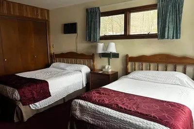 Image de Brilliant 1-bedroom hotel room in vibrant Hamilton - #312 Gilbreth