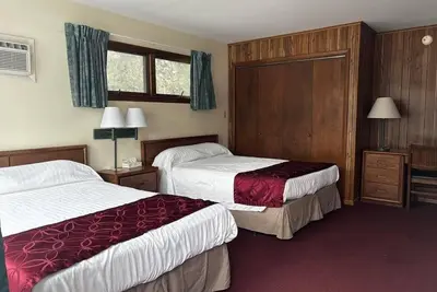 Image de Cozy 1-bedroom hotel room in lovely Hamilton - #314 Gilbreth