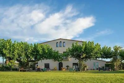 Image de Ferme au milieu des oliviers, avec piscine et jardin, à Cambrils