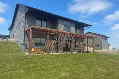 Image de Brand New, 3 bedroom house in Box Elder with cool Ac, in a convenient location.