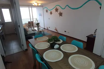 Image de Beautiful 3-bedroom, 2-bathroom apartment with an ocean view and beach access