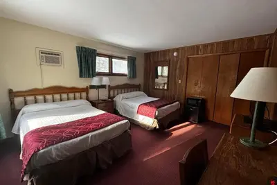 Image de Brilliant 1-bedroom hotel room in vibrant Hamilton - #325 Taylor