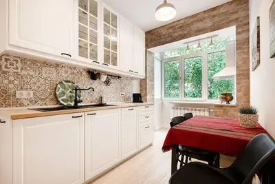 Image de Artist’s Home on Graf Ignatiev | Sleeps 4