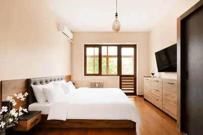 Image de Downtown Cozy Apt | Quiet Terrace & Metro | ACs