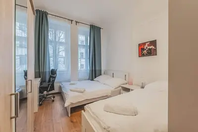 Image de Walkto Old Town Flat, Kitchen, new bathroom