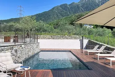 Image de Belle maison de vacances privée avec piscine privée, Wifi, bain à remous, Tv et terrasse